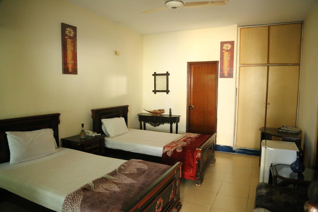 Hotel Sweet Inn Lahore Exterior foto